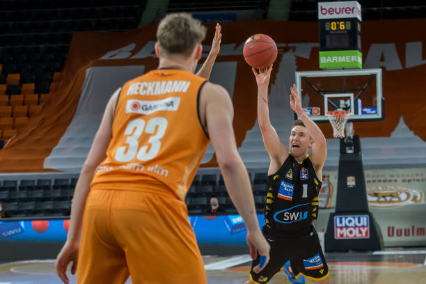 更考验战术 更考验战术